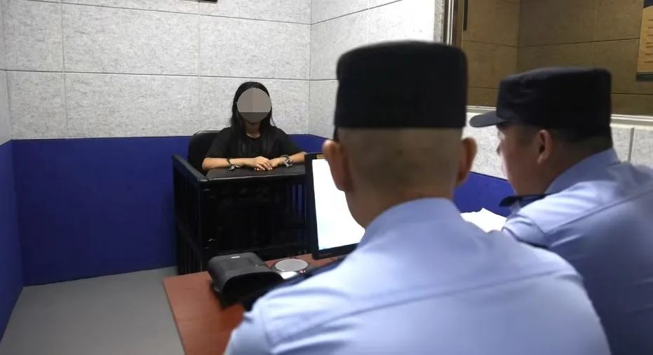 公安网安，扮穷卖惨吸粉行为遭罚——科技产品体验之旅的警示