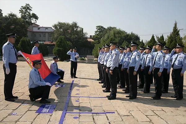 85岁烈士母亲想儿子就给民警包饺子