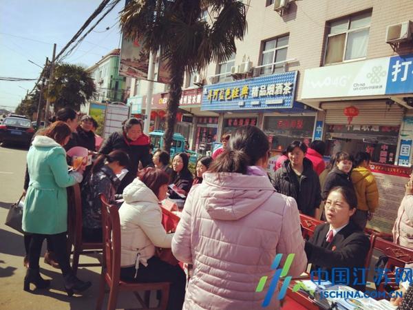 女子遭家暴致死案即将开庭，变化的力量与成长旋律的挑战