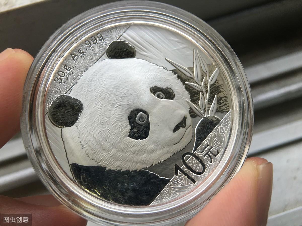 科技与艺术的结晶，2025版熊猫贵金属纪念币即将重磅发行！