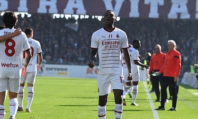 AC米兰3-1胜布鲁日，赛事分析与个人立场视角下的首胜之路
