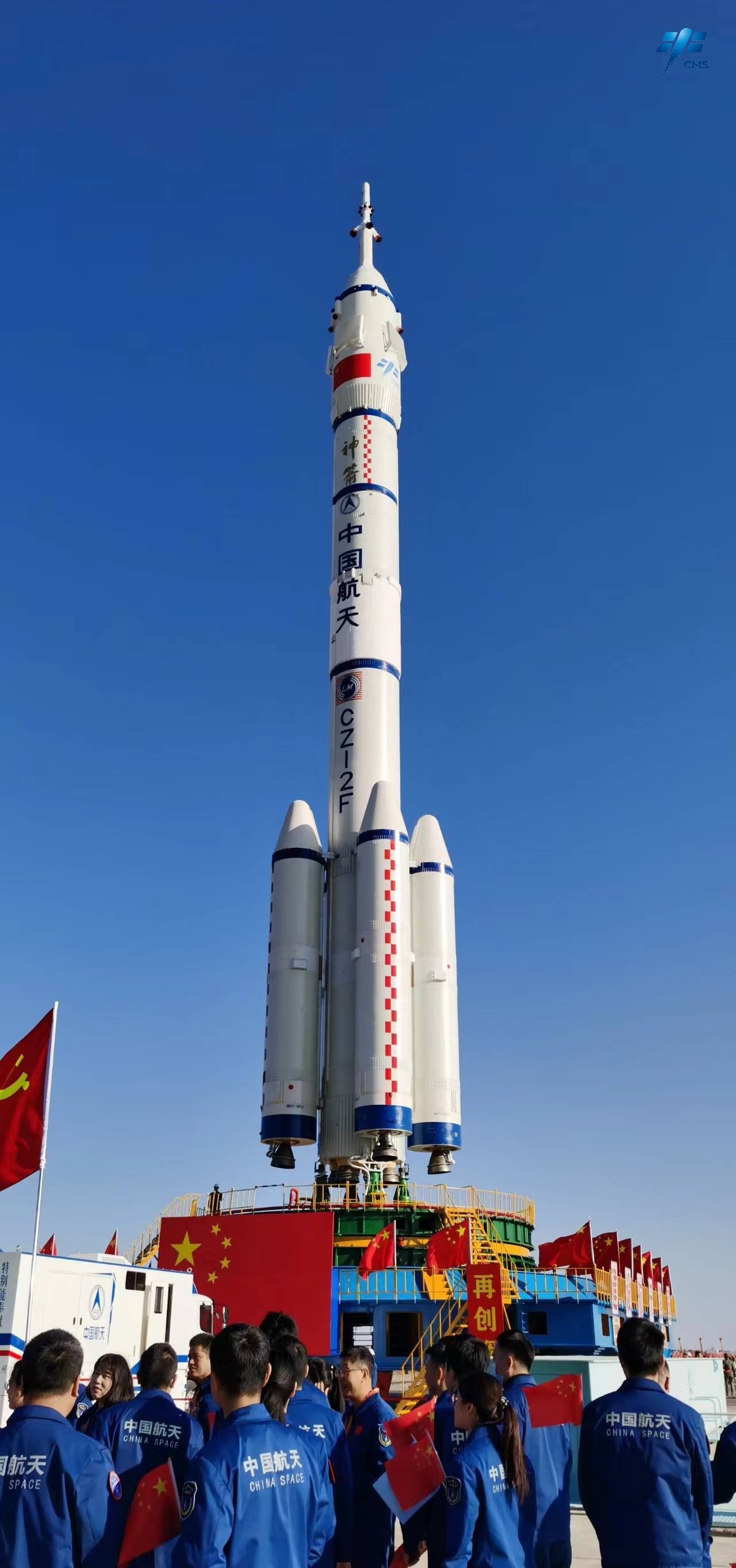 神舟十九号船箭组合体成功转运至发射区，太空之旅再启航🚀✨
