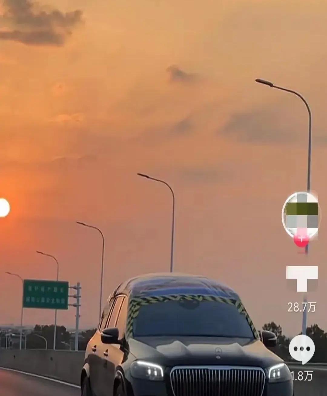 迈巴赫漏水车主再度发声质疑对方态度，与自然美景旅行呼唤遭遇波折