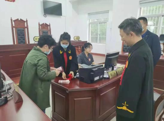 四川彩礼跳河谣言揭秘，小巷特色小店带你探秘真实世界