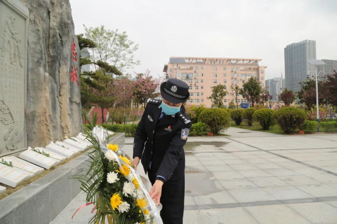 公安网安行动坚决查处侮辱英烈案，捍卫英雄尊严，维护社会正义不容侵犯！