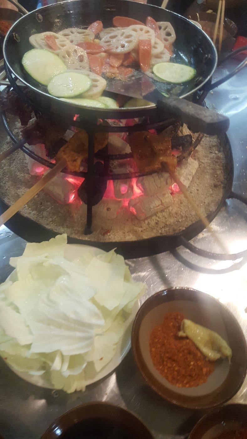 食色最新版，小巷深处的独特风味美食