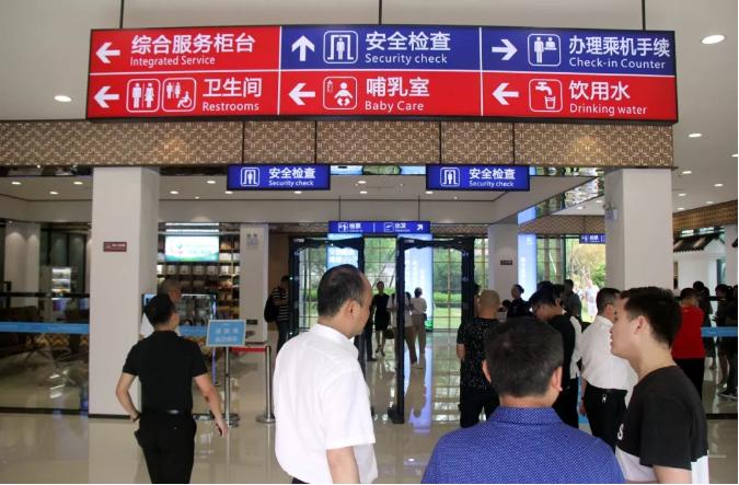 遂宁机场最新消息，一段温馨的飞行故事揭晓