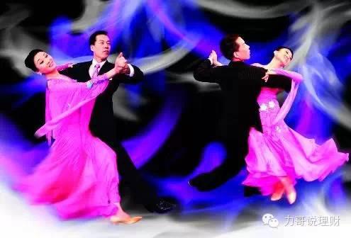 青岛隐秘小巷中的交谊舞厅乐园需警惕涉黄风险