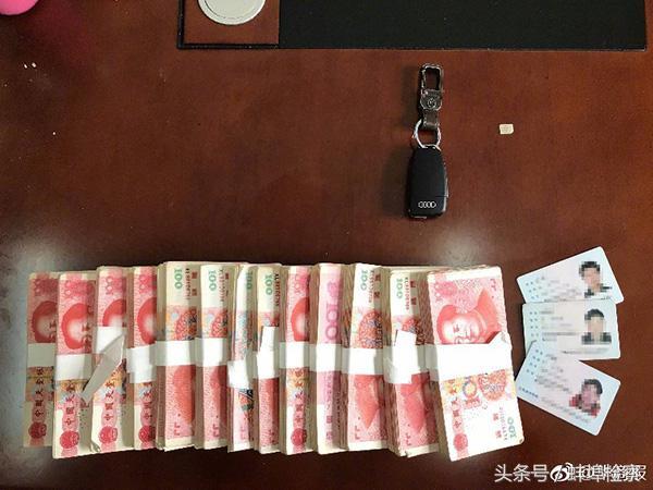 以下是一个关于励志、自信与成就感的文章标题，，自信舞步跃向成功，咸阳黑灯舞厅背后的励志故事与正能量传递。