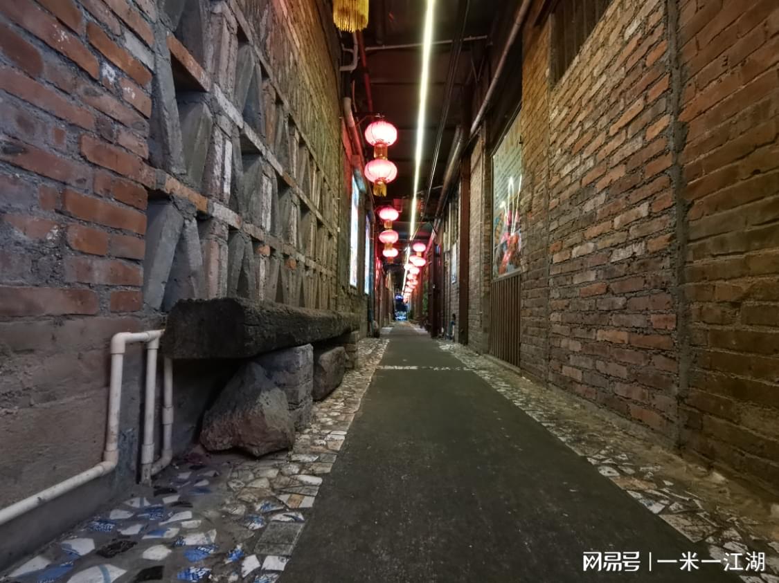 探秘中国小巷的独特风情