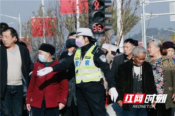 铜仁吉首高铁最新消息,深究数据应用策略_时空版23.887