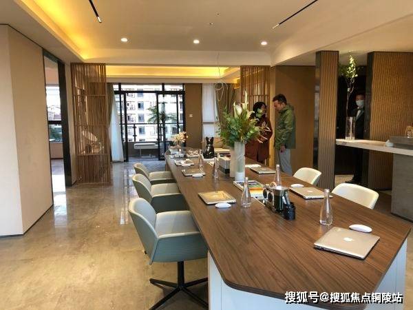 王佳最新,王佳最新，时代之星，铸就传奇