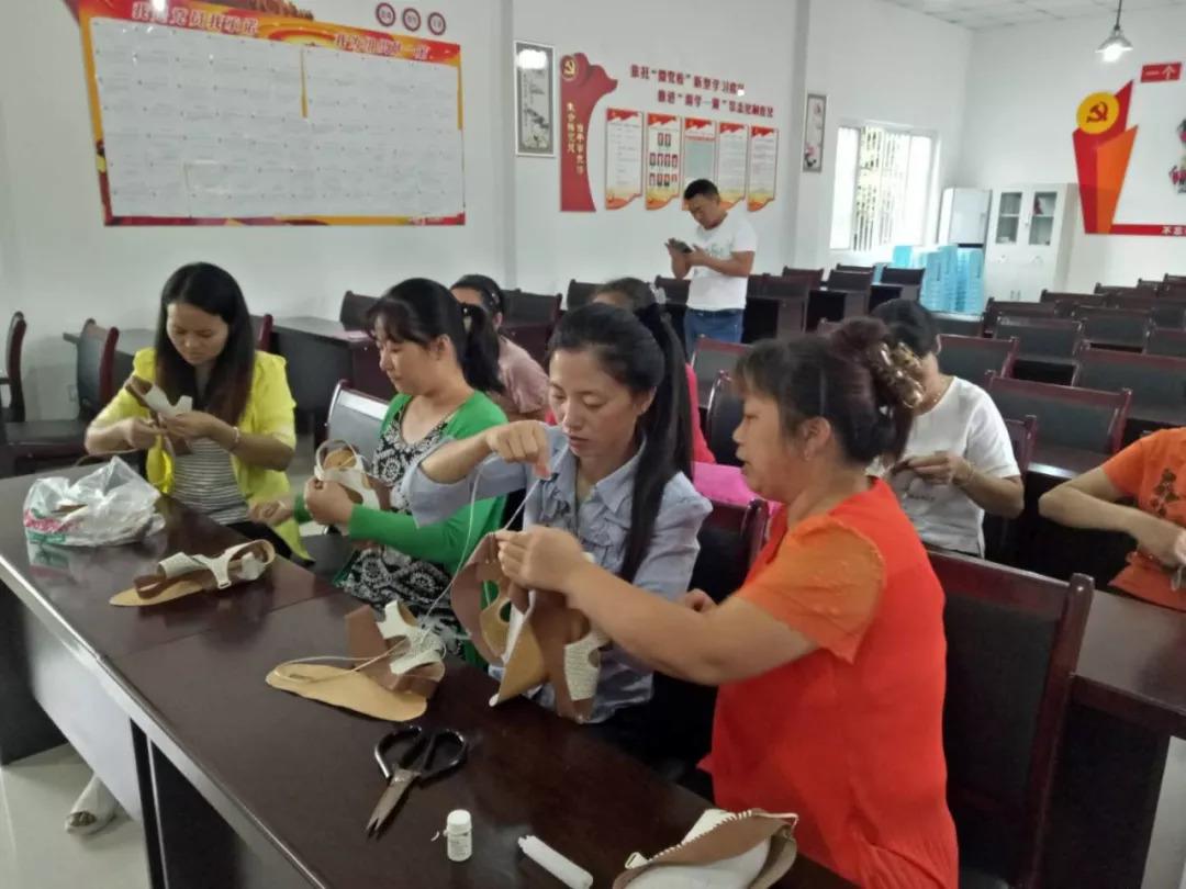 花社区最新攻略，详细步骤指南完成任务与学习新技能