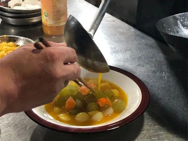 余姚最新确诊背后的故事，小巷美食宝藏揭秘
