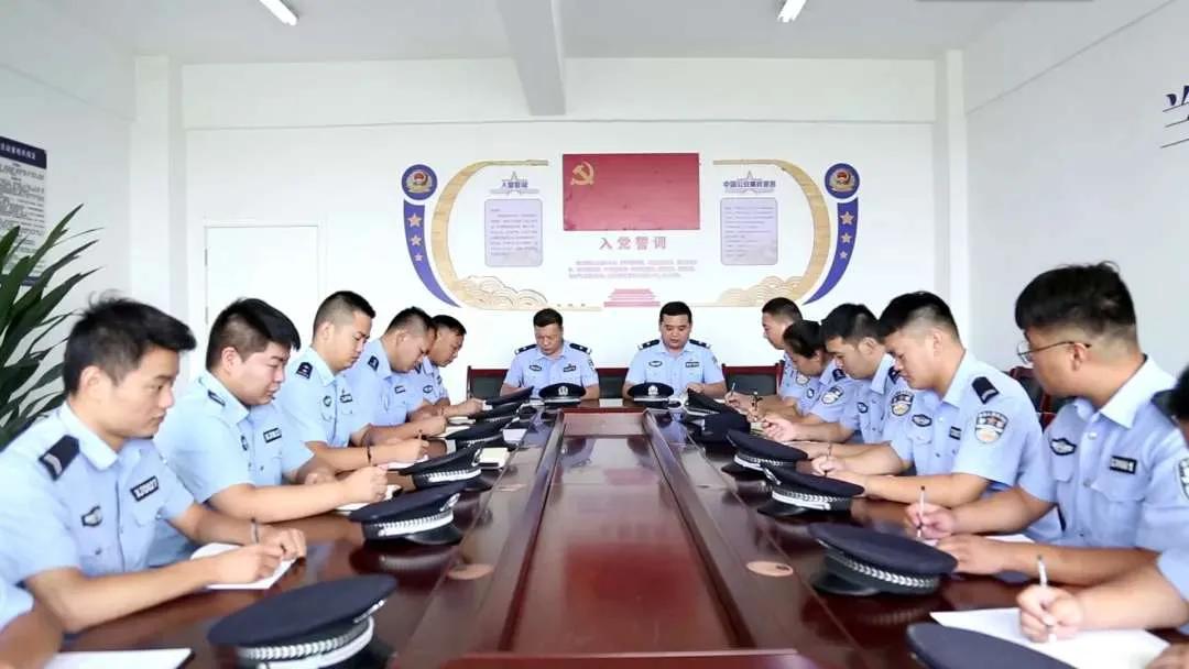 深海利剑2最新动态，任务指南与技能学习步骤全解析