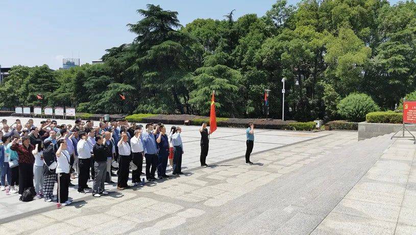 袁家岗火灾最新动态，变化中的力量与学习与成长的勇气