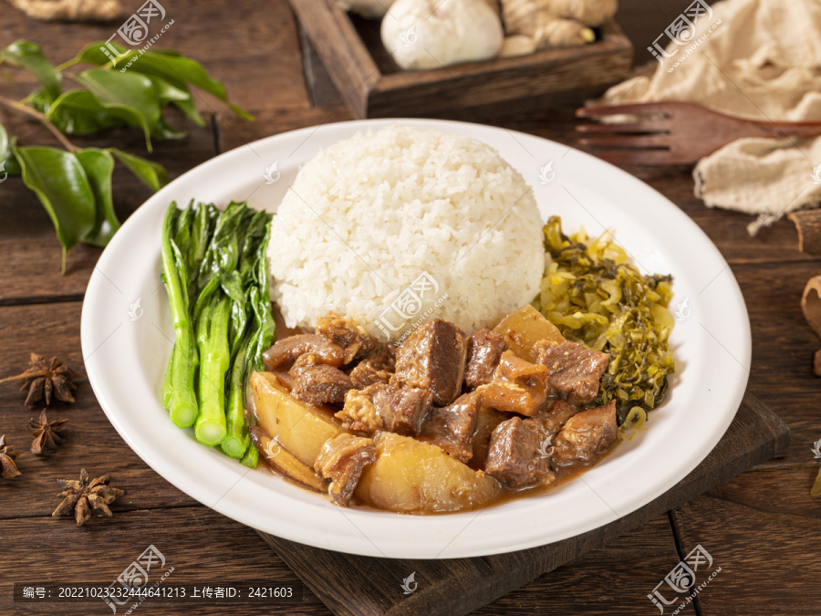最新牛腩饭，美味令人陶醉，让你爱不释口！