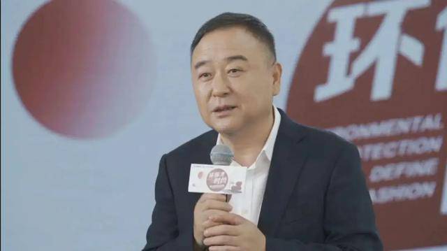 曲美霖最新,曲美霖最新动态，探索时尚前沿的新篇章