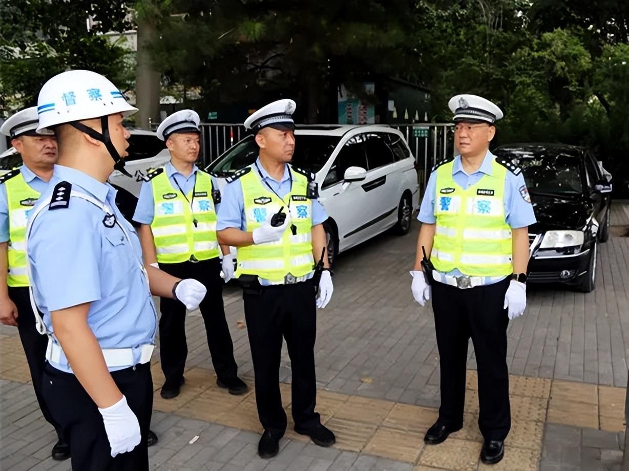 最新车载音乐合集下载，驾驶中的音乐盛宴，畅享驾驶乐趣！