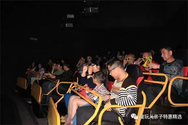 今日首映电影探秘，隐秘影院与特色小店的神秘面纱