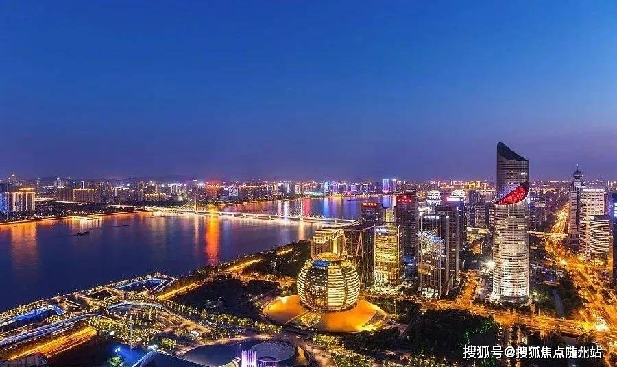 2025新澳门精准正版免费,科学解释分析_装饰版57.504