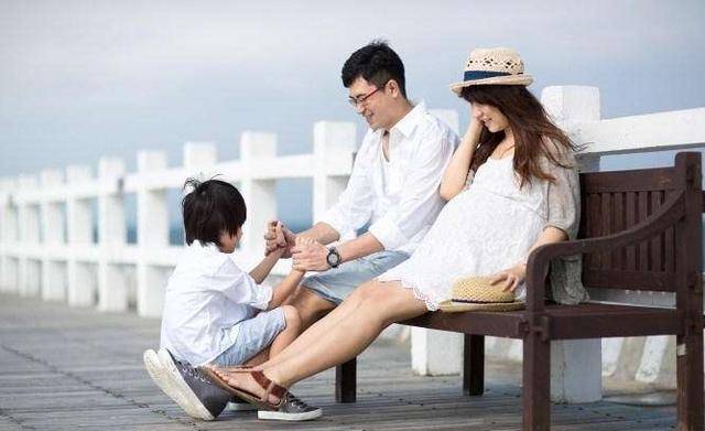 妈妈和儿子电影，深度探讨情感、教育与代际关系的家庭故事