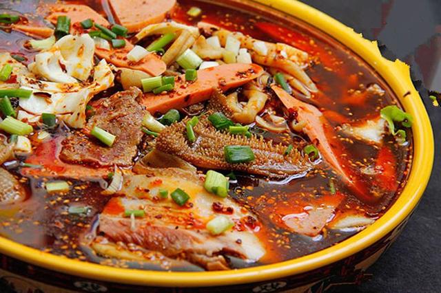 董忠阳最新动态揭秘，小巷中的隐藏美食天堂探索。