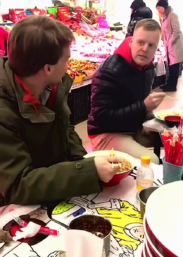 友情与家的温馨，最新中外笑话集锦