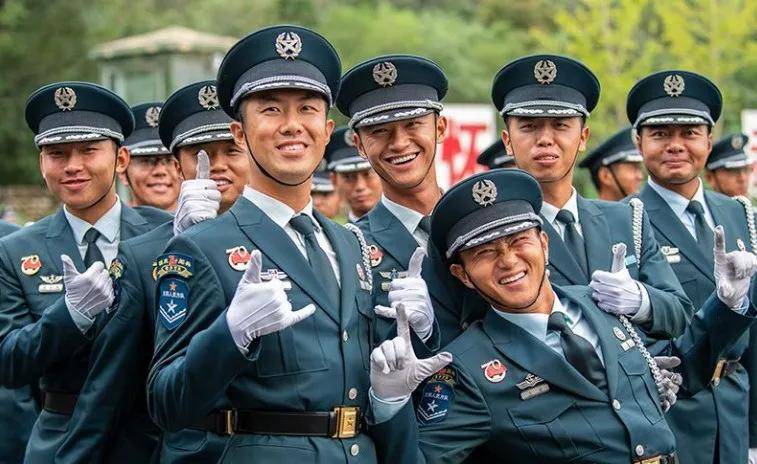 军改最新动态，文职人员在军队变革中的力量与角色