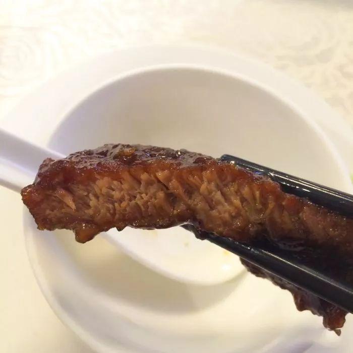 中国留洋球员最新动态与神秘小巷特色小店探秘