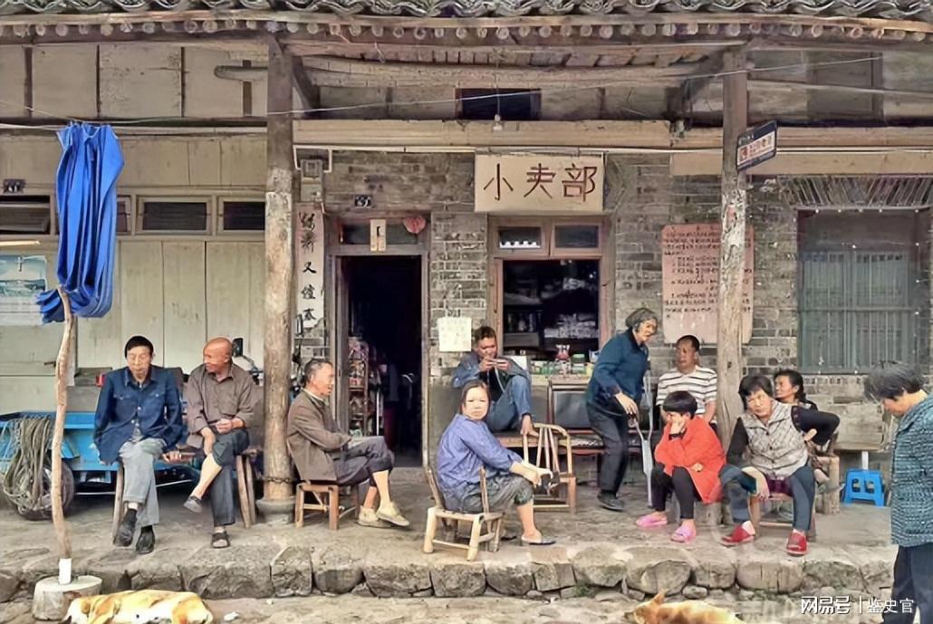 乡村深处的秘密花园，胡秀英小店的探秘之旅