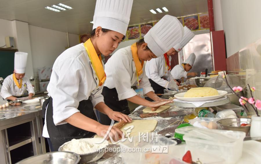 铜仁市最新招聘厨师长,铜仁市最新招聘厨师长——开启你的烹饪人生新篇章
